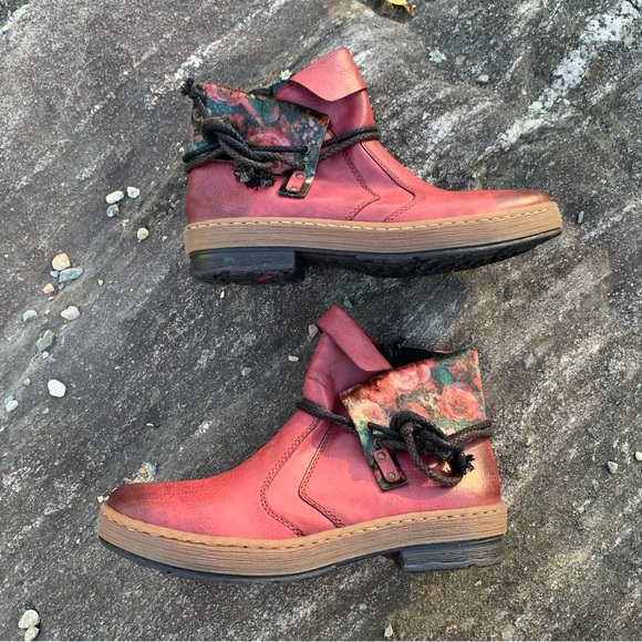 Rieker Z6771-35 Fee 93 Burgundy Red Floral Vegan Foldover Ankle Bootie Boot - Picture 5 of 16